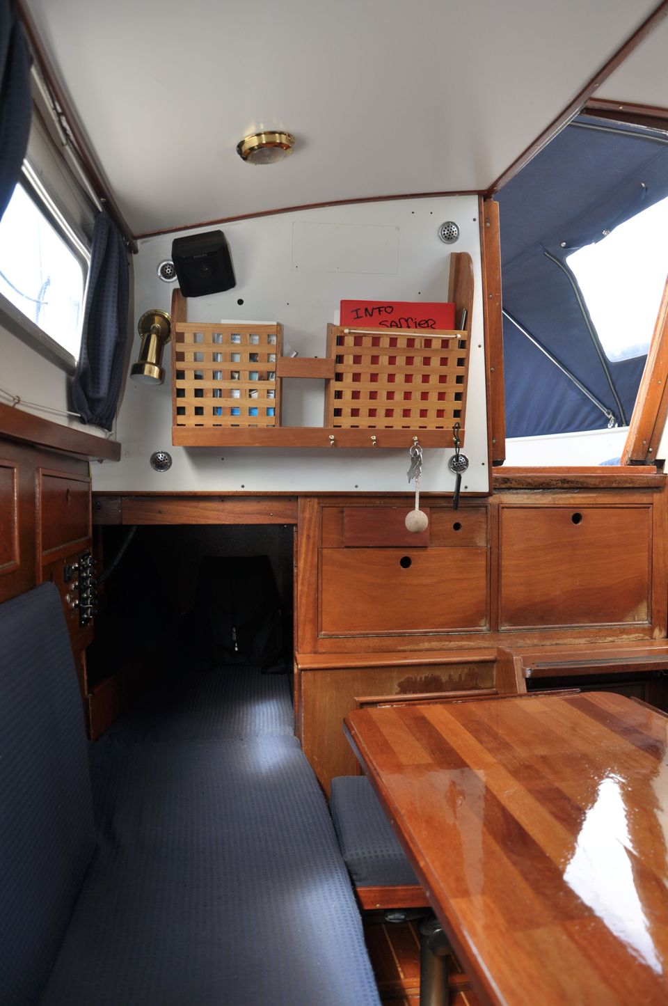Argonaut 860 1974 – Stalen zeilboot met nieuwe motor - Foto 18