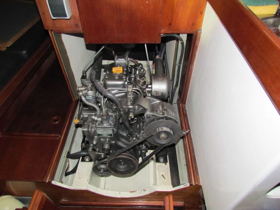 Waarschip 900+ 1986 – Houten zeiljacht met volledige stahoogte - Foto 50