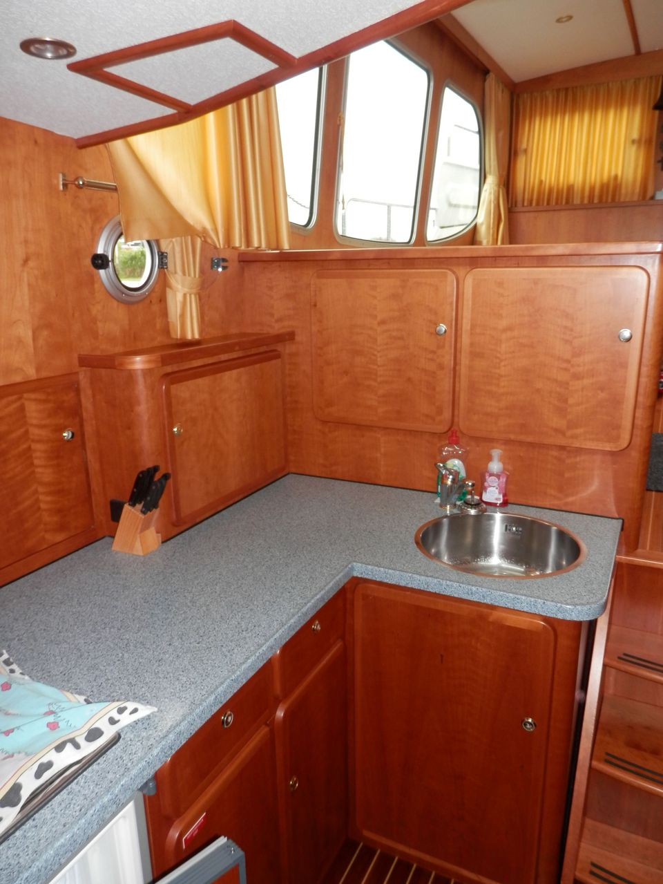 Linssen 380 Dutch Sturdy AC Twin 2002 – Stalen tweemotorige cruiser - Foto 19