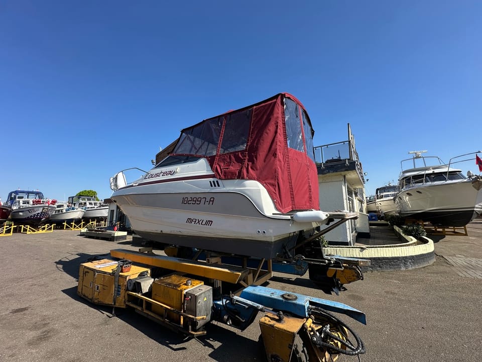 Maxum 2300 - Foto 22