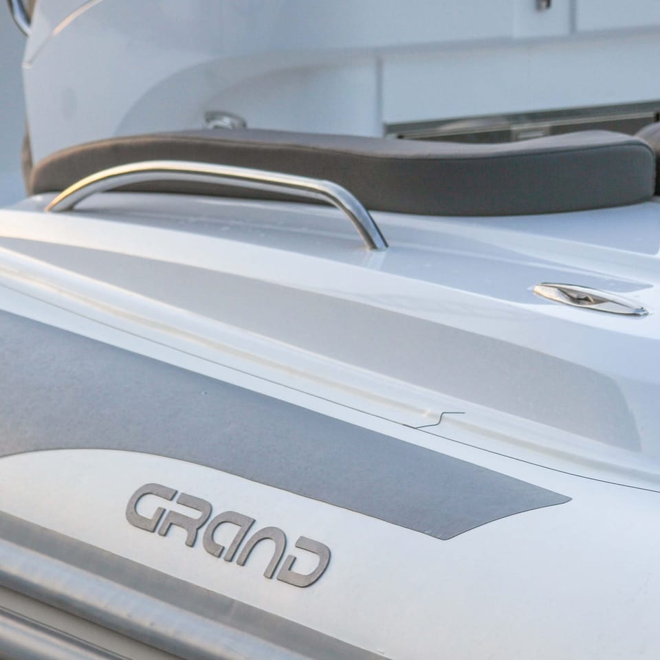 Grand Golden Line G850 2025 – V-bodem RIB met day cruiser luxe - Foto 30