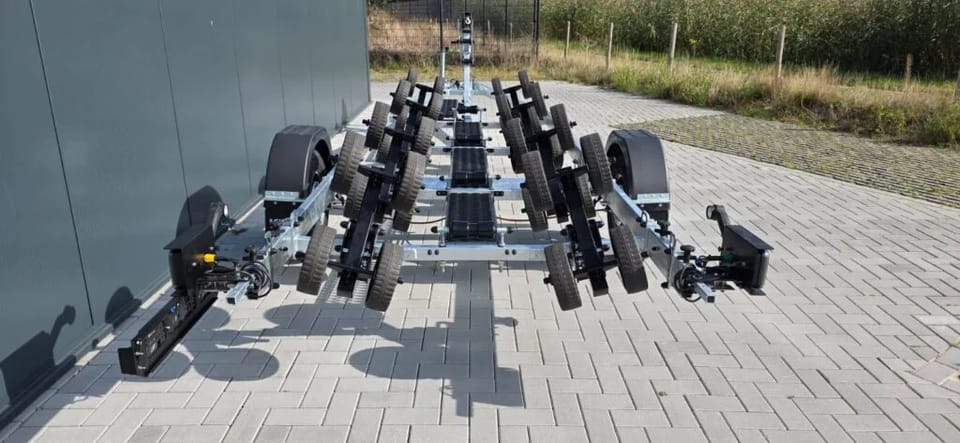 KT1800 XL Multiroller LED Kicktrailer Boottrailer voor tot 7 meter, Geremd - Foto 12