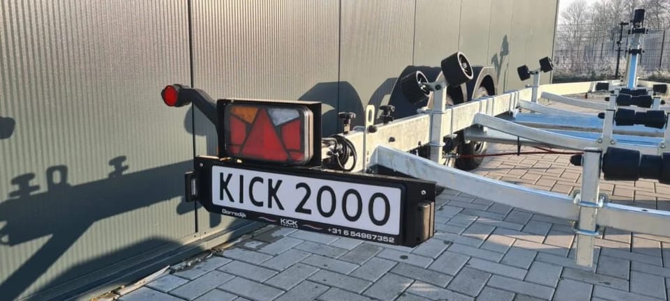 Kicktrailer KT2000 Led: Geremde Boottrailer voor Boten tot 7.5m - Foto 8