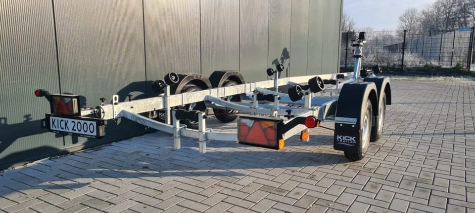 Kicktrailer KT2000 Led: Geremde Boottrailer voor Boten tot 7.5m - Foto 13