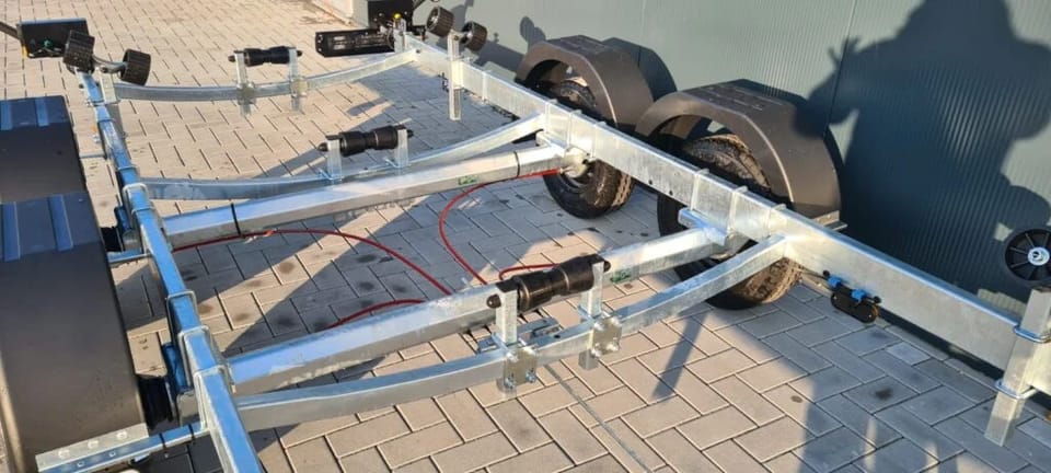 Kicktrailer KT2000 Led: Geremde Boottrailer voor Boten tot 7.5m - Foto 15