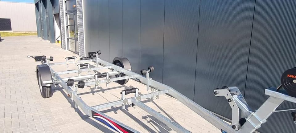 KT1800 LED Geremde Kicktrailer Boottrailer - Foto 5