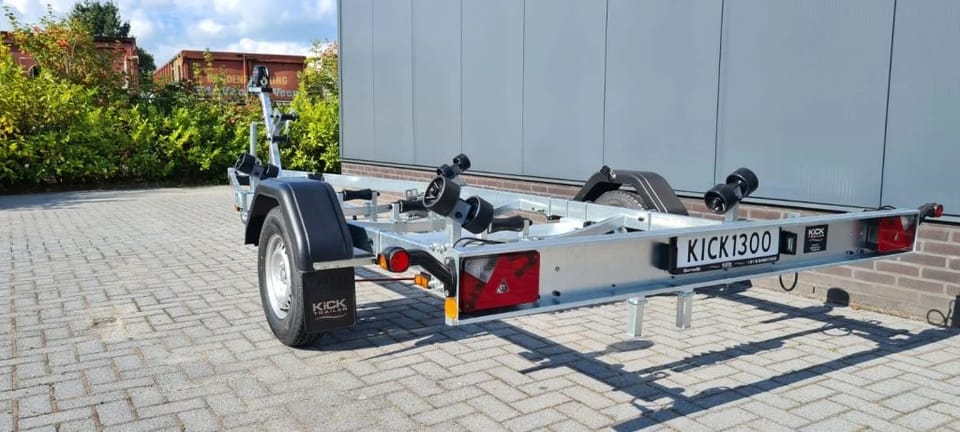 KT1300 Boottrailer Geremd 1300 kg voor boten tot 5.80m Lengte: 6.1m - Foto 8
