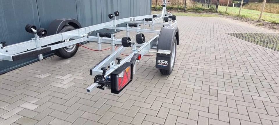 KT 1800 XL Tender Kicktrailer, Geremde boottrailer met Nederlands Kenteken - Foto 10