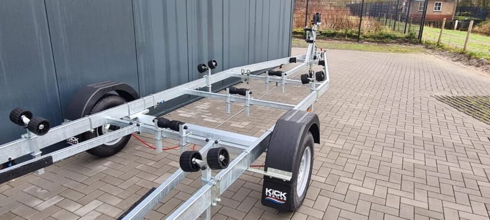 KT 1800 XL Tender Kicktrailer, Geremde boottrailer met Nederlands Kenteken - Foto 12