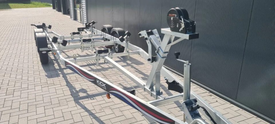 KT2500 XL Tender Kicktrailer, Geremde Boottrailer voor boten tot 7.5m - Foto 7