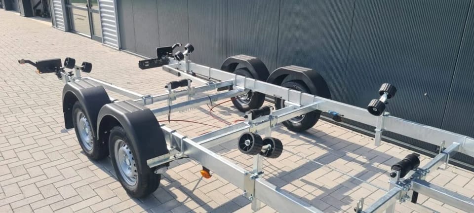 KT2500 XL Tender Kicktrailer, Geremde Boottrailer voor boten tot 7.5m - Foto 8