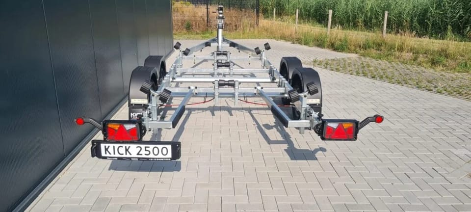 KT2500 XL Tender Kicktrailer, Geremde Boottrailer voor boten tot 7.5m - Foto 11