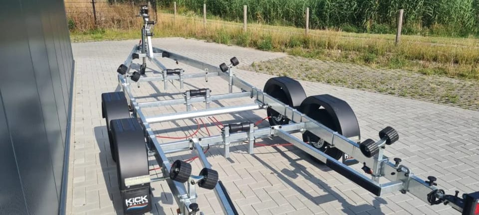KT2500 XL Tender Kicktrailer, Geremde Boottrailer voor boten tot 7.5m - Foto 14