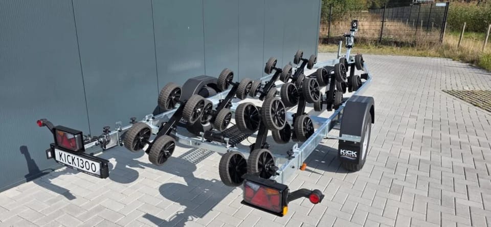 KT1300 XL Multiroller LED Kicktrailer voor 7m boten, Geremd - Foto 9