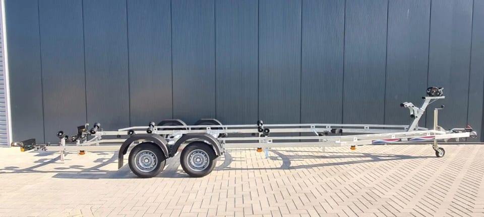 KT2500 XXL LED Kicktrailer, Geremde boottrailer (8.5m / 2500kg) - Foto 12