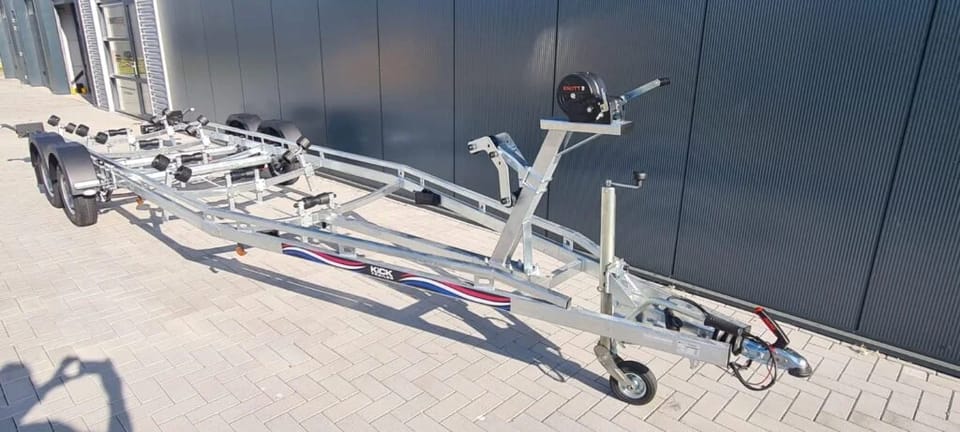 KT2500 XXL LED Kicktrailer, Geremde boottrailer (8.5m / 2500kg) - Foto 13